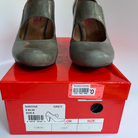 MIZ MOOZ Simone Leather Mary Jane Pumps Gray Sz 6 - Picture 12 of 13